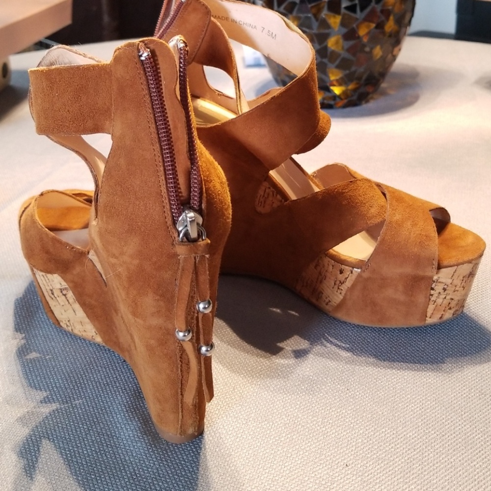 Sandals - Picture 2 of 4